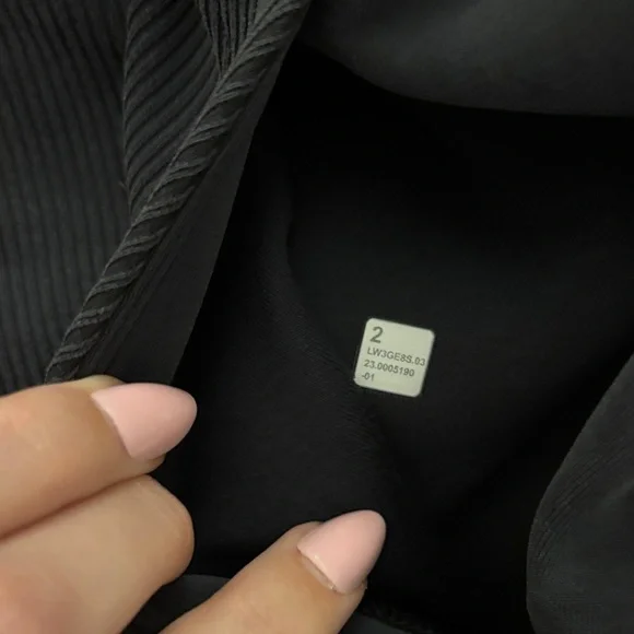 Lululemon Black Brushed Softstreme Ribbed Half Zip - Picture 12 of 12